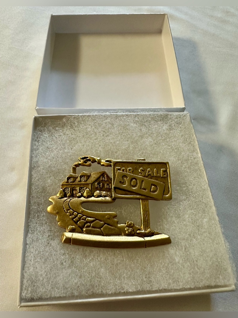 Vintage AJC Gold Tone Realtor “For Sale SOLD” House Brooch Pin Real Estate
